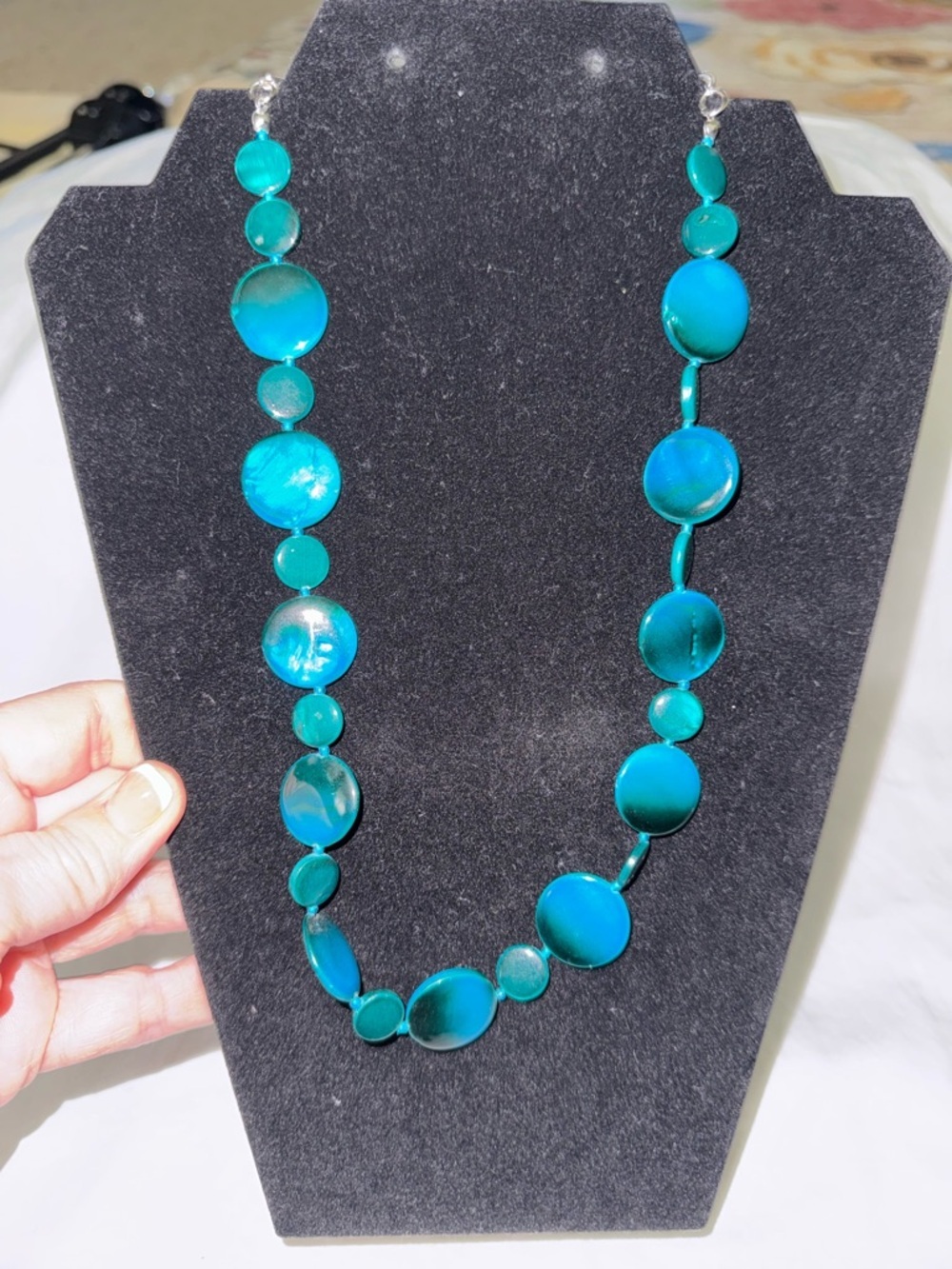 Vibrant Turquoise Capiz Shell Disc Necklace